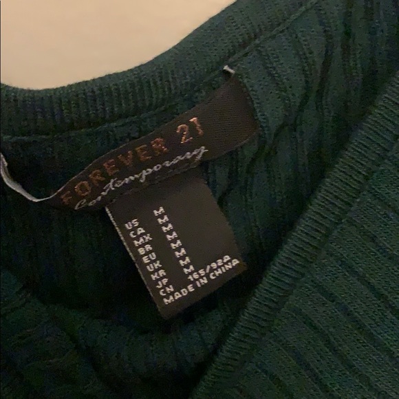 Off the shoulder green ribbed top - Picture 2 of 2